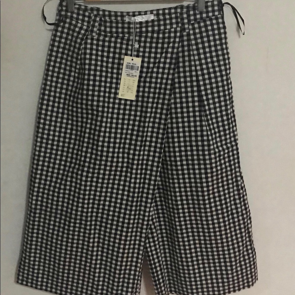 BNWT BYSI Black & White Checked Wrapping Pant